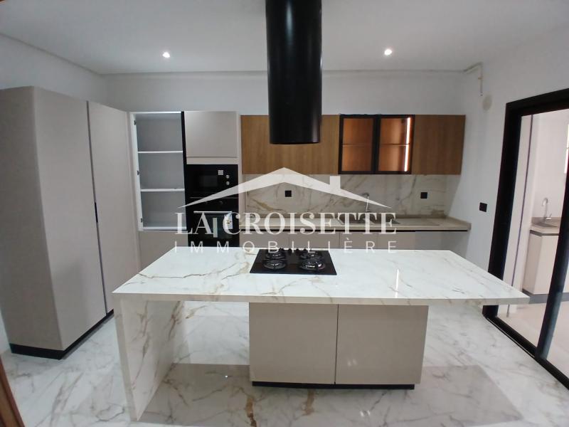 Appartement S+3 avec chambre de service aux Jardins de Carthage